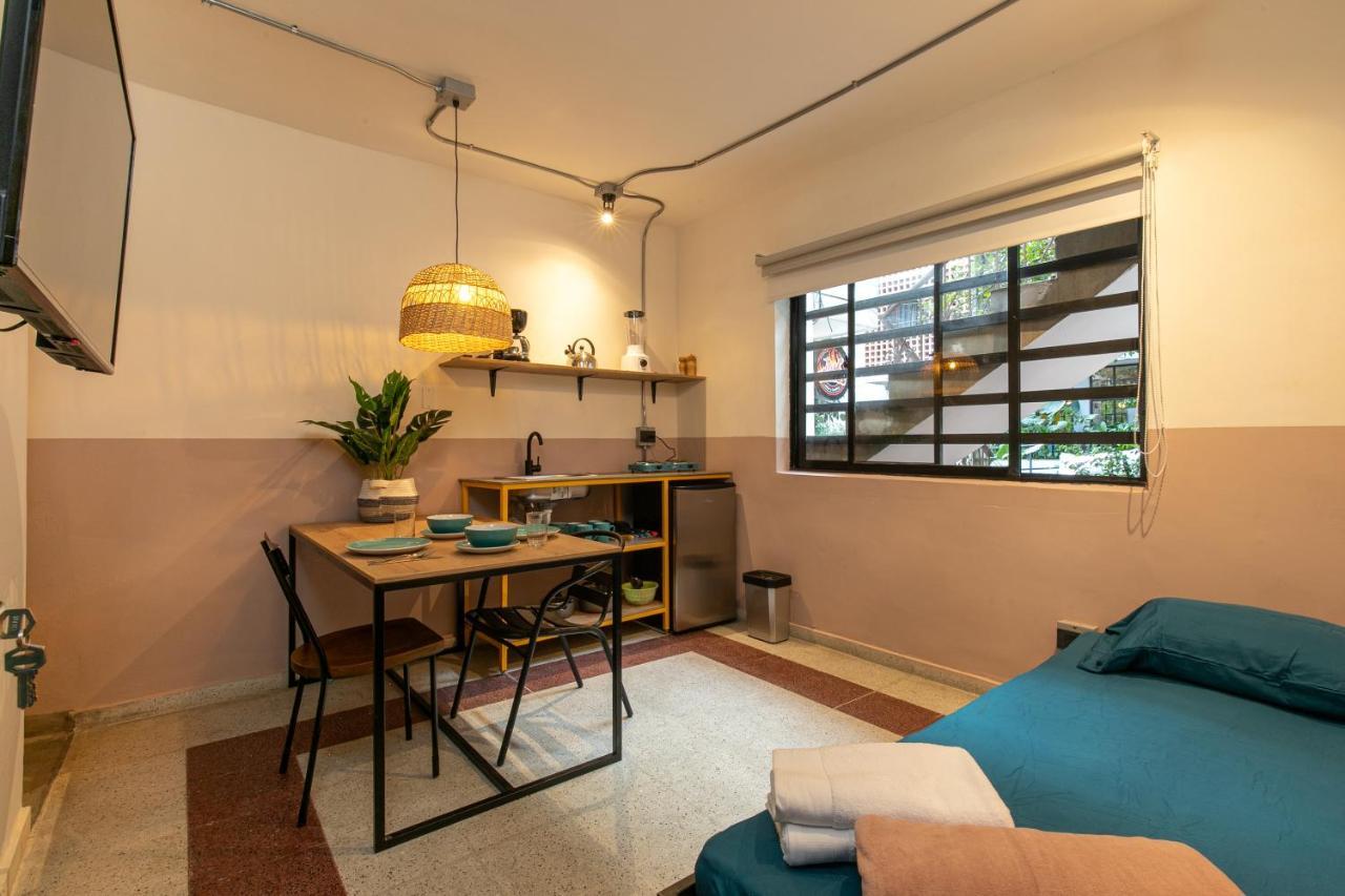 מדיין Poblado Manila Studios 11A מראה חיצוני תמונה