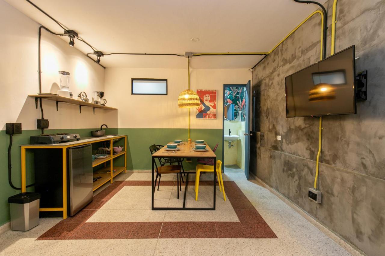 מדיין Poblado Manila Studios 11A מראה חיצוני תמונה